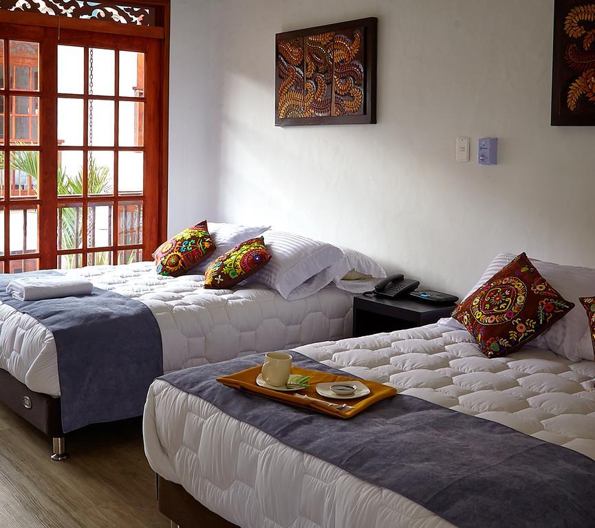 Lombok Hotel & Spa Antes Hotel Casablanca Guaduas Oda fotoğraf