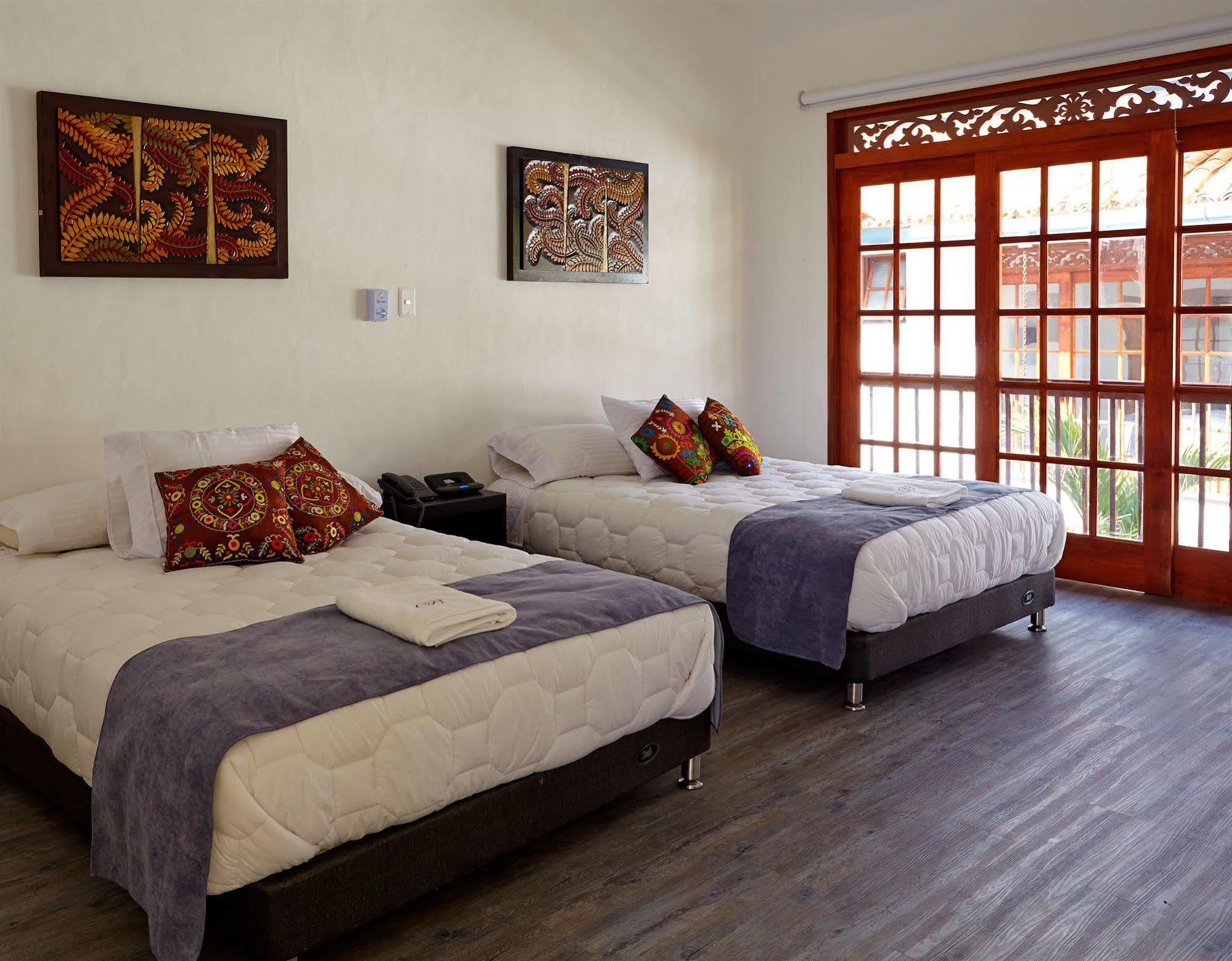 Lombok Hotel & Spa Antes Hotel Casablanca Guaduas Dış mekan fotoğraf